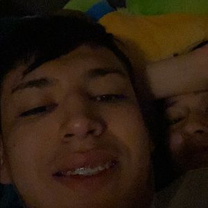 Meet your Posher, Esai